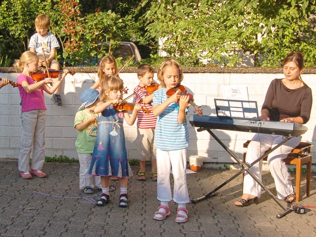 Schulkonzert im Hof